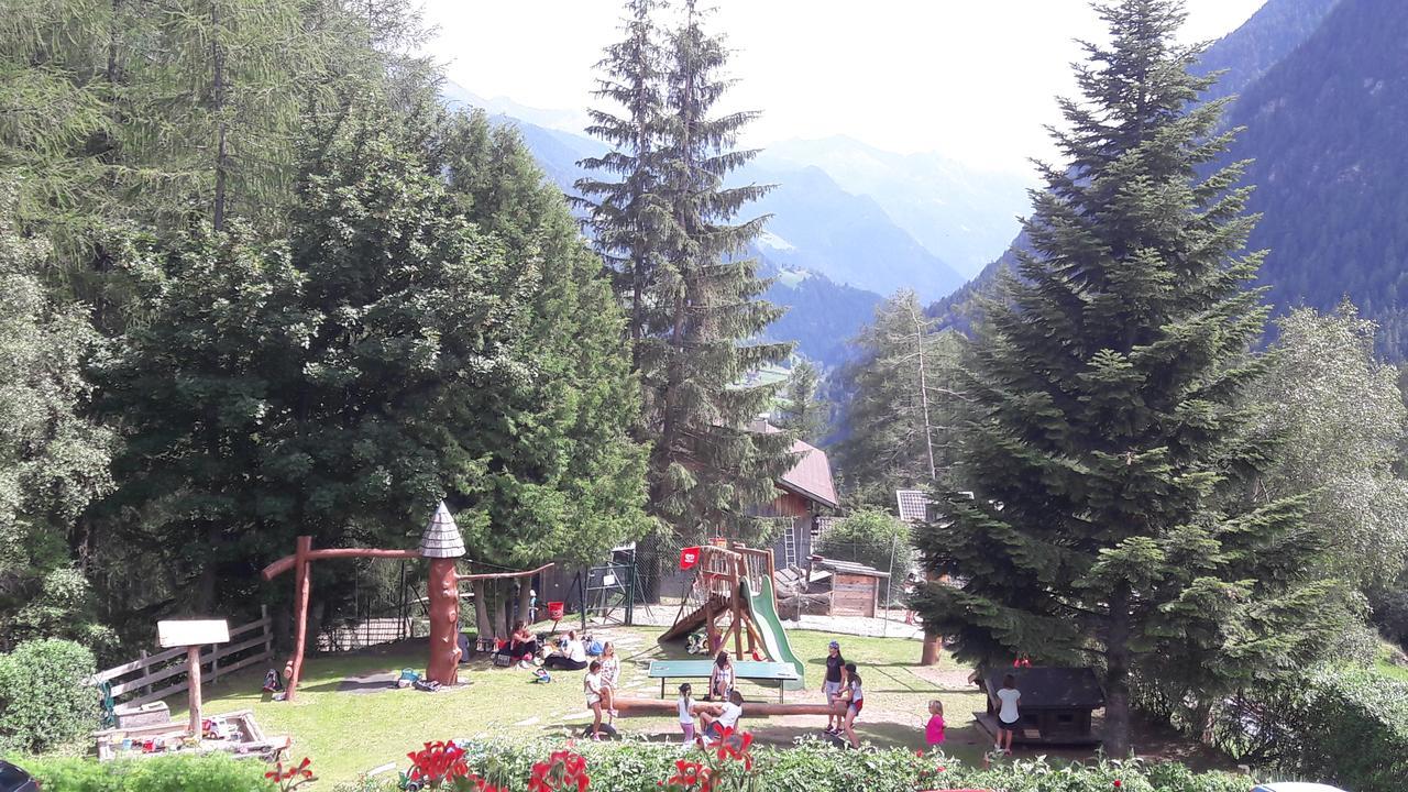 Familienpension Gletscherblick Heiligenblut am Großglockner Exterior foto