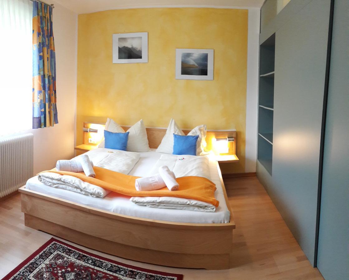 Familienpension Gletscherblick Heiligenblut am Großglockner Exterior foto
